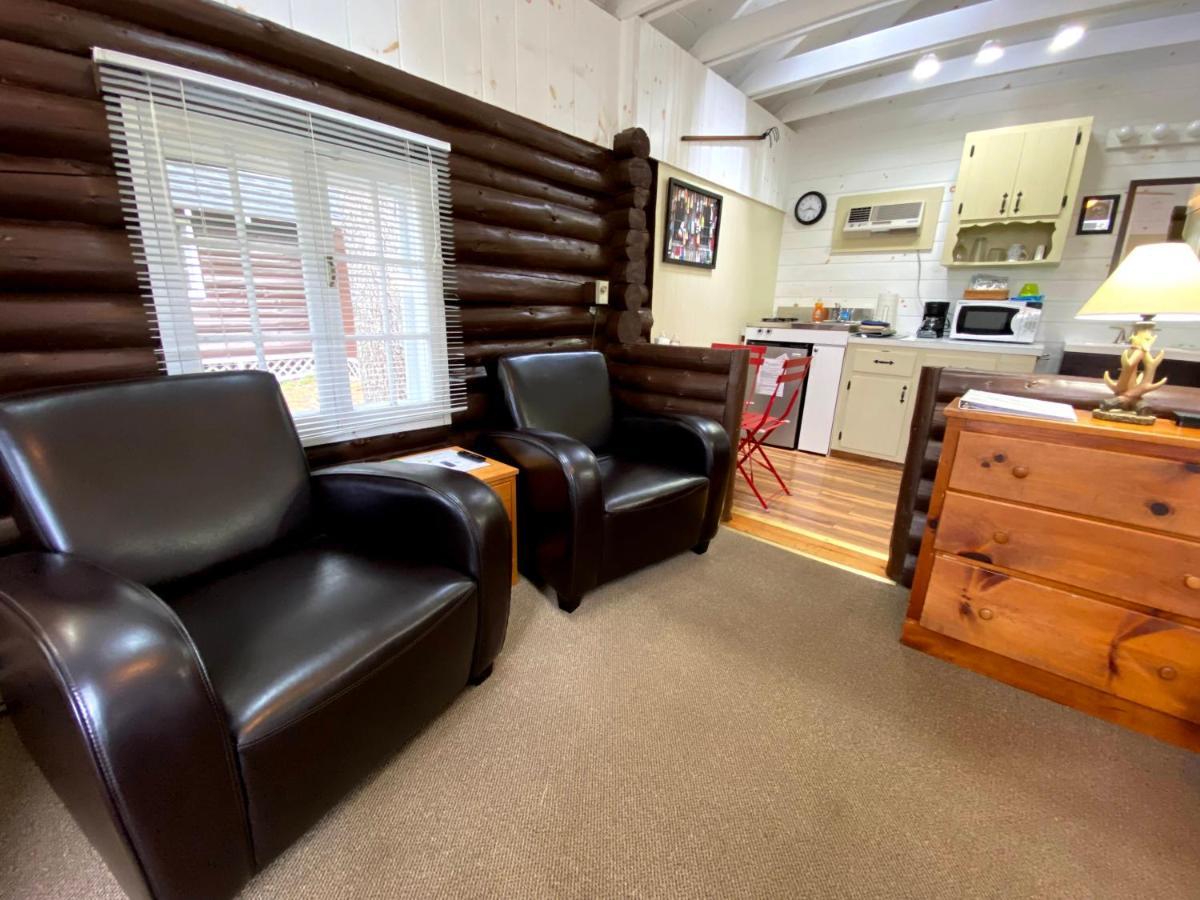 Pine Grove Cottages ลินคอล์นวิลล์ ภายนอก รูปภาพ